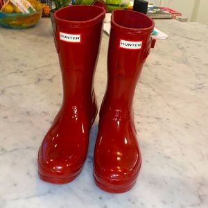 Hunter Glossy Red Rain boots, mid calf Sz US 10/EU 42